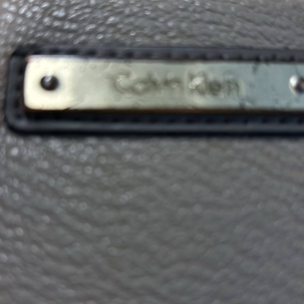 Lady zip 7.5 inch zippered around wallet.  Color is TOUPEE. 2tone - Picture 3 of 6